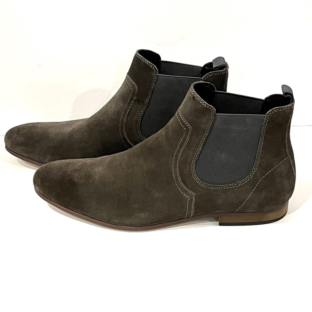 PUBLIC OPINION Gray Suede Chelsea Boot - Size 10.5